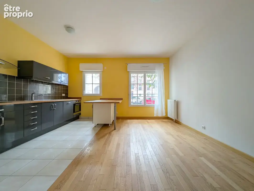 Appartement à LA GARENNE-COLOMBES
