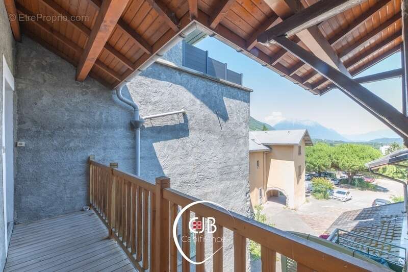 Appartement rénové à Montmélian avec terrasse et vue Mont-Blanc - photo 19