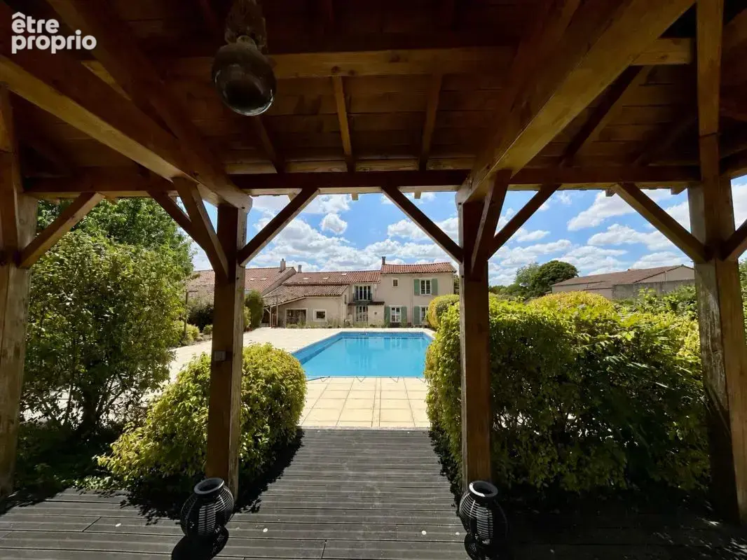 Maison de caractère 7 chambres 338m2, piscine et garages 70m - photo 30