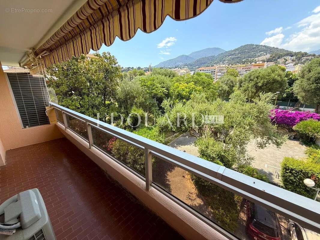 Appartement à ROQUEBRUNE-CAP-MARTIN