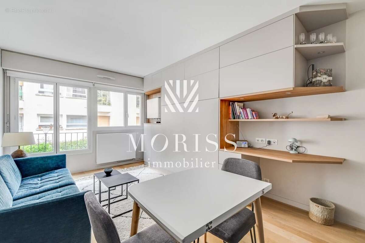 Appartement à PARIS-17E