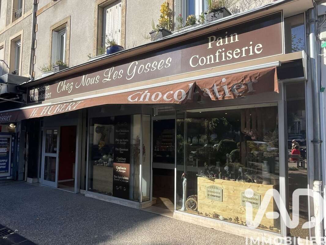 Photo 3 - Commerce à LA BOURBOULE