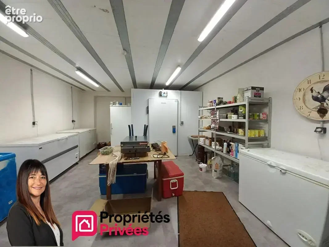 Immeuble Côte Roannaise 650 m2 + grenier aménageable - photo 9