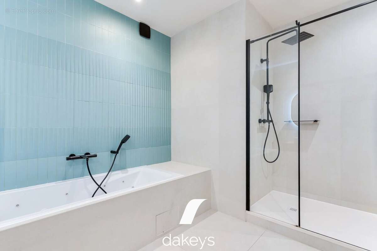 Appartement à MARSEILLE-7E
