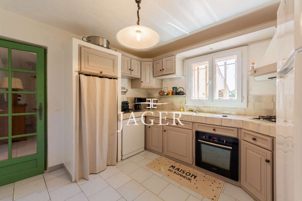 Maison 166 m² à Sainte-Maxime  - photo 6