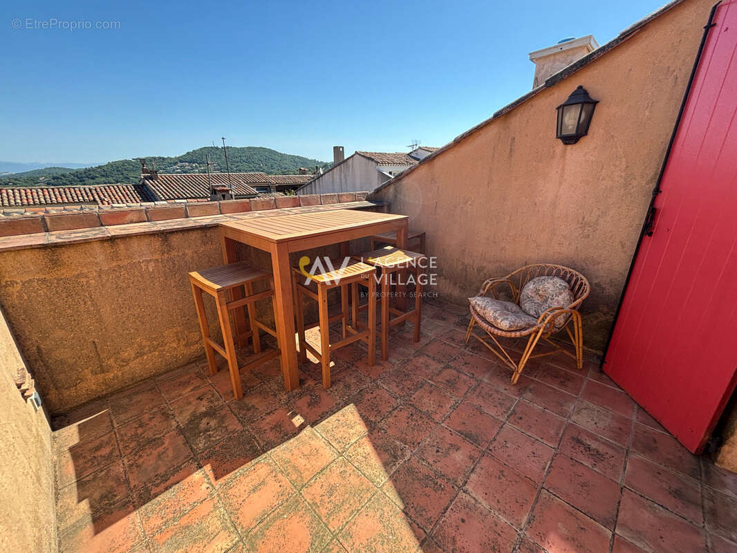 Maison à LA GARDE-FREINET