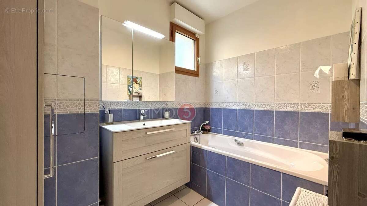 Appartement à LE RAINCY