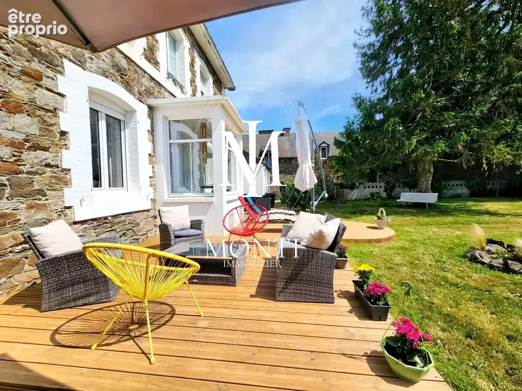 Maison à LE VIVIER-SUR-MER