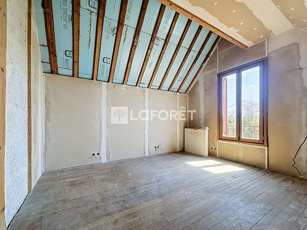 Maison à CHAMPIGNY-SUR-MARNE