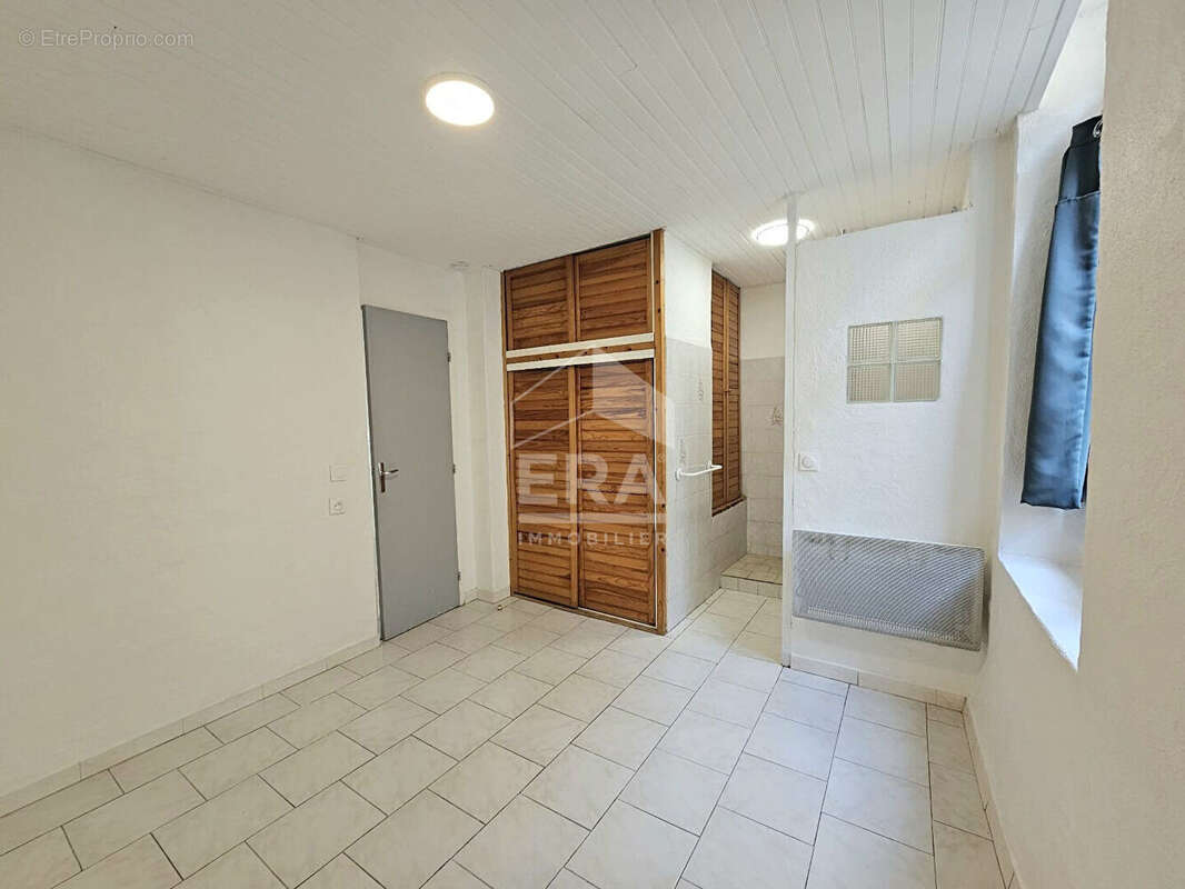 Appartement à PELISSANNE