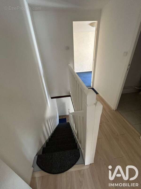 Maison 65 m² à Murs-Erigne  - photo 4