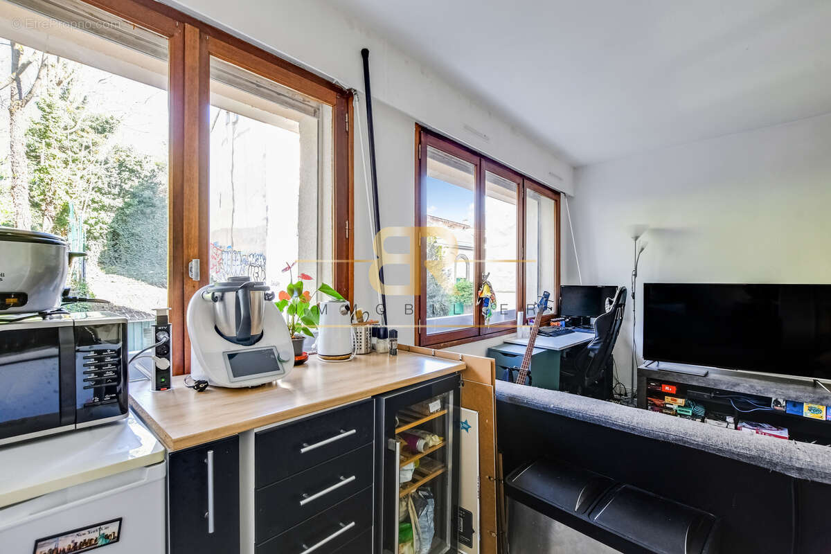 Appartement à PARIS-20E