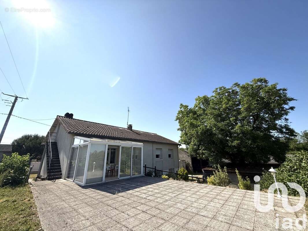 Photo 9 - Maison à VOUILLE