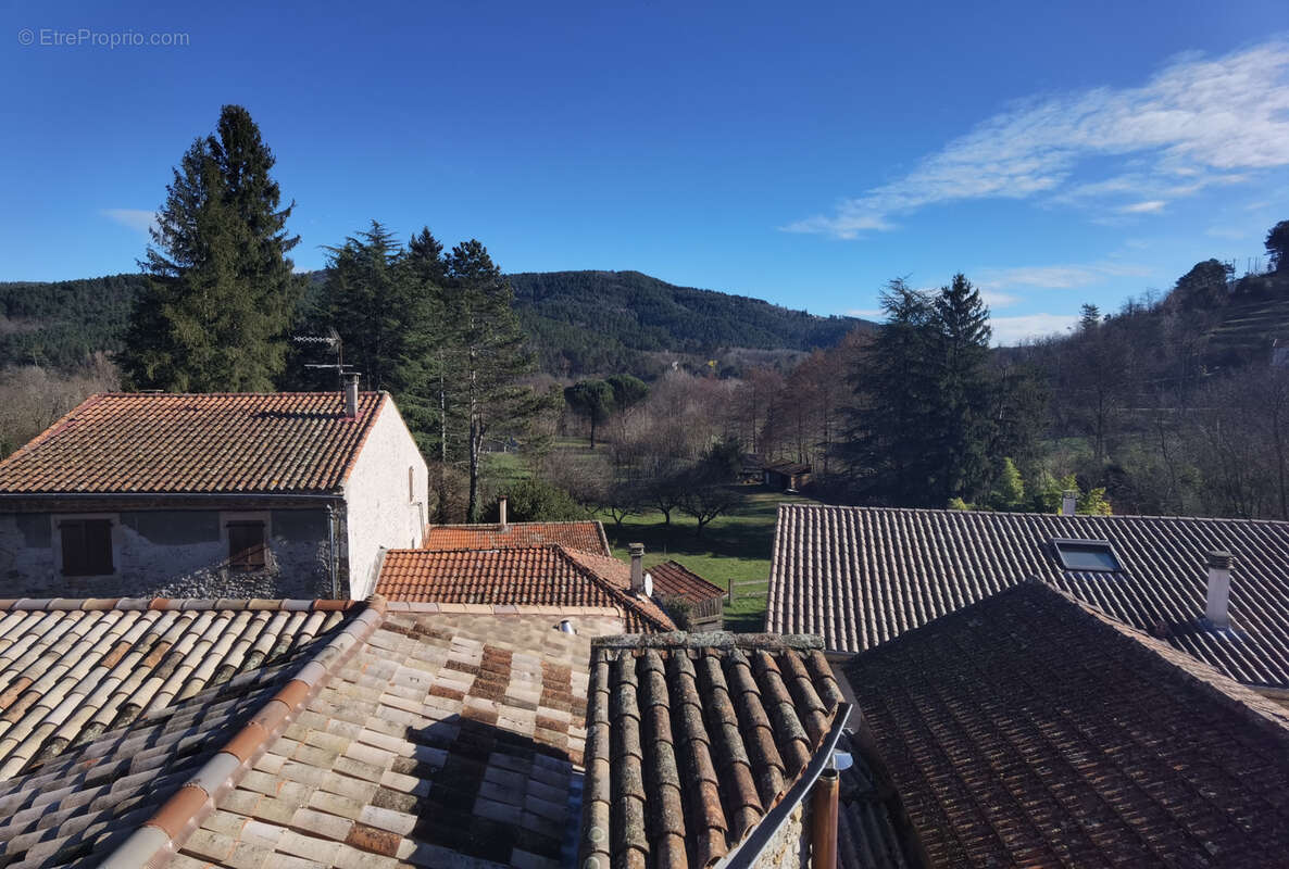 Maison à CHAMBORIGAUD
