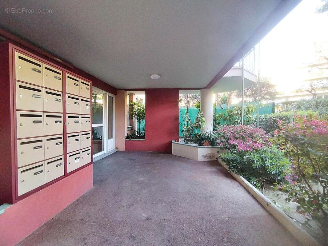   - Appartement à NICE
