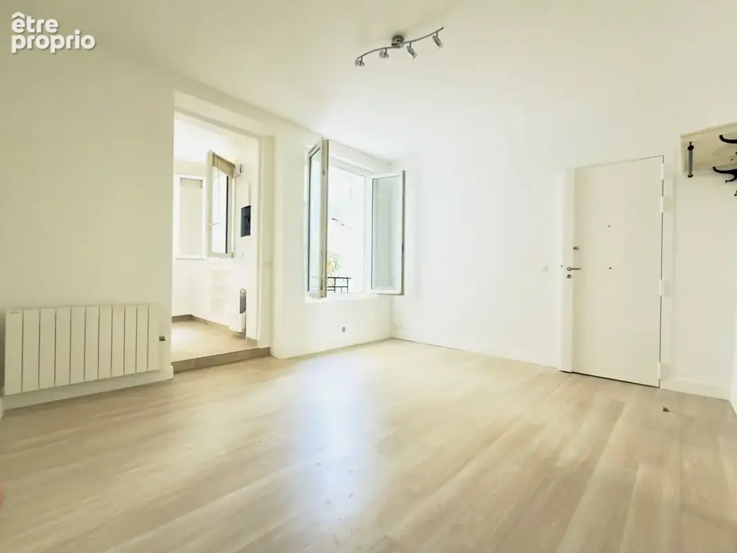 Superbe appartement 2 pièces de 38 m2 - Métro commerce PARIS 15 - photo 2