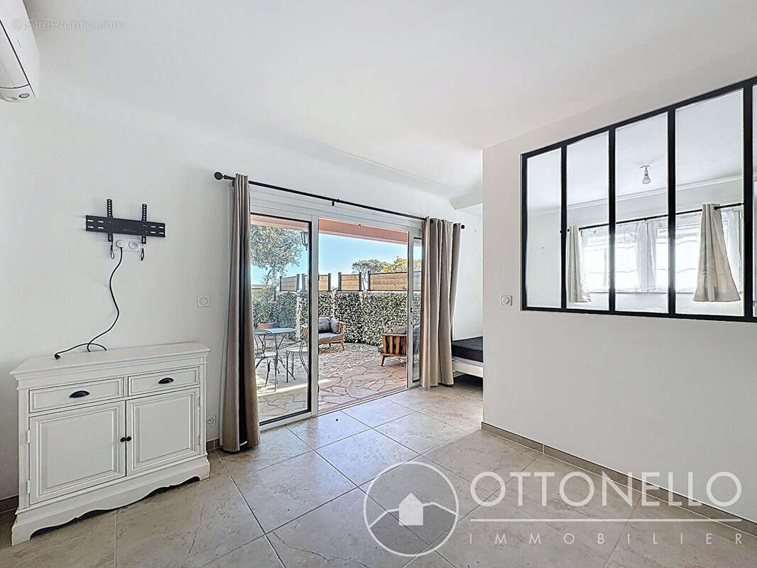 Appartement Les Issambres 2 pièces de 29,74 m2 avec jardin et stationnement double - photo 4