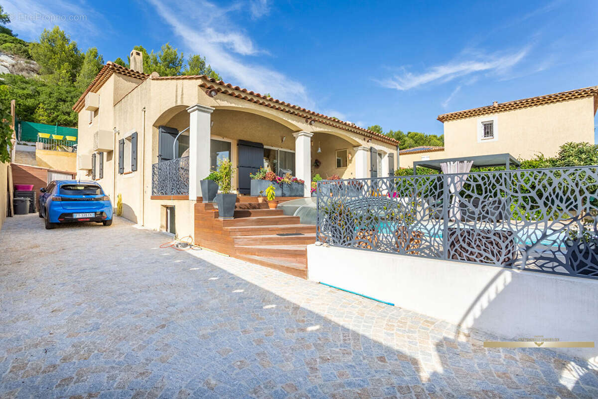 Maison à ENSUES-LA-REDONNE