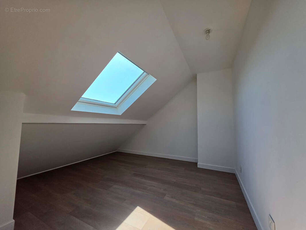 Maison 90m² à calais - photo 9