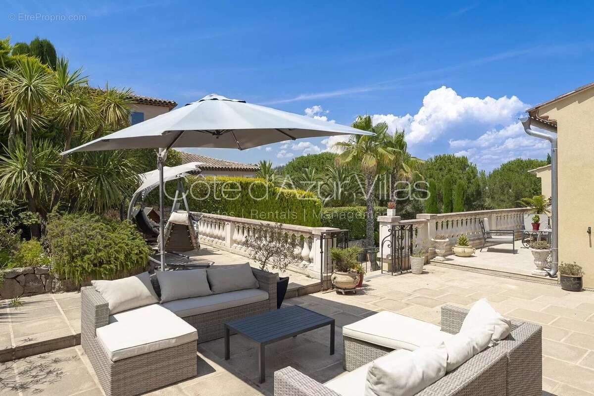 Maison à LES ADRETS-DE-L'ESTEREL