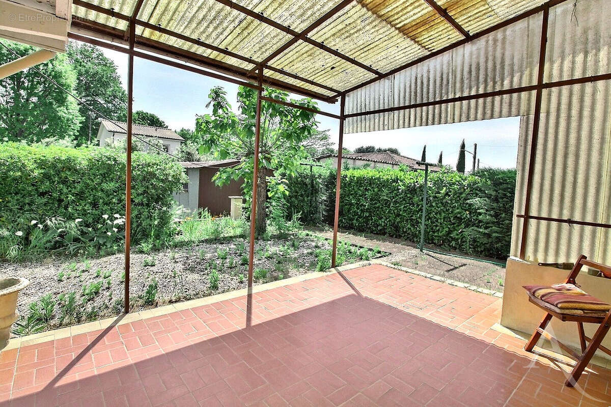 Maison à VILLENAVE-D'ORNON