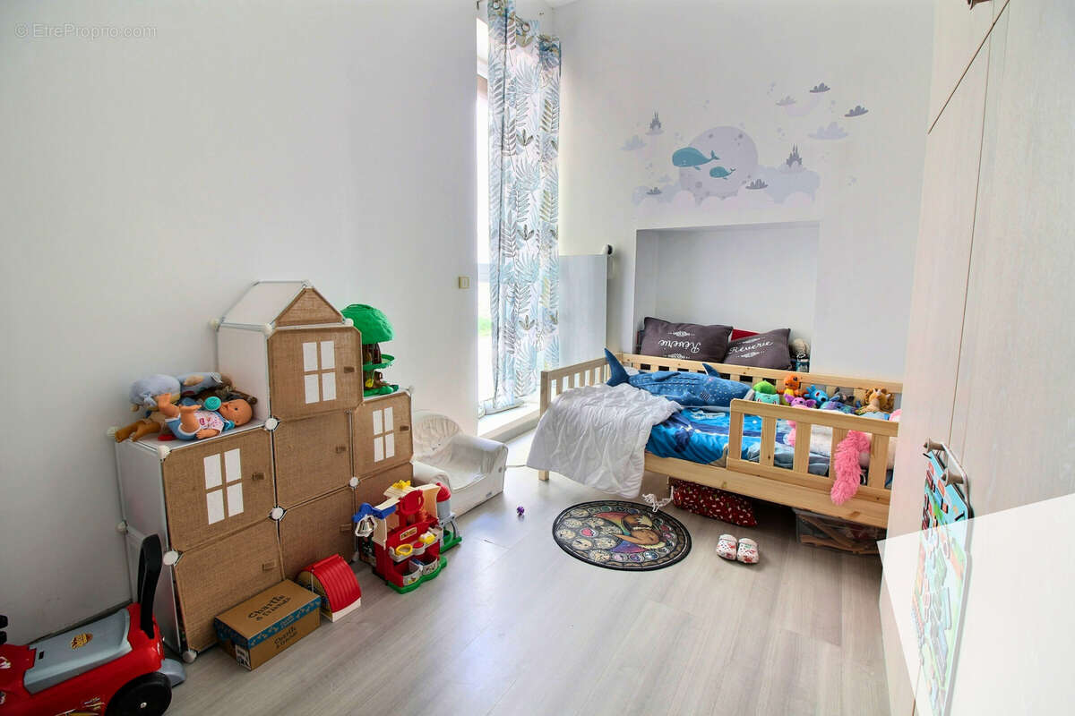 Appartement à MESSIMY