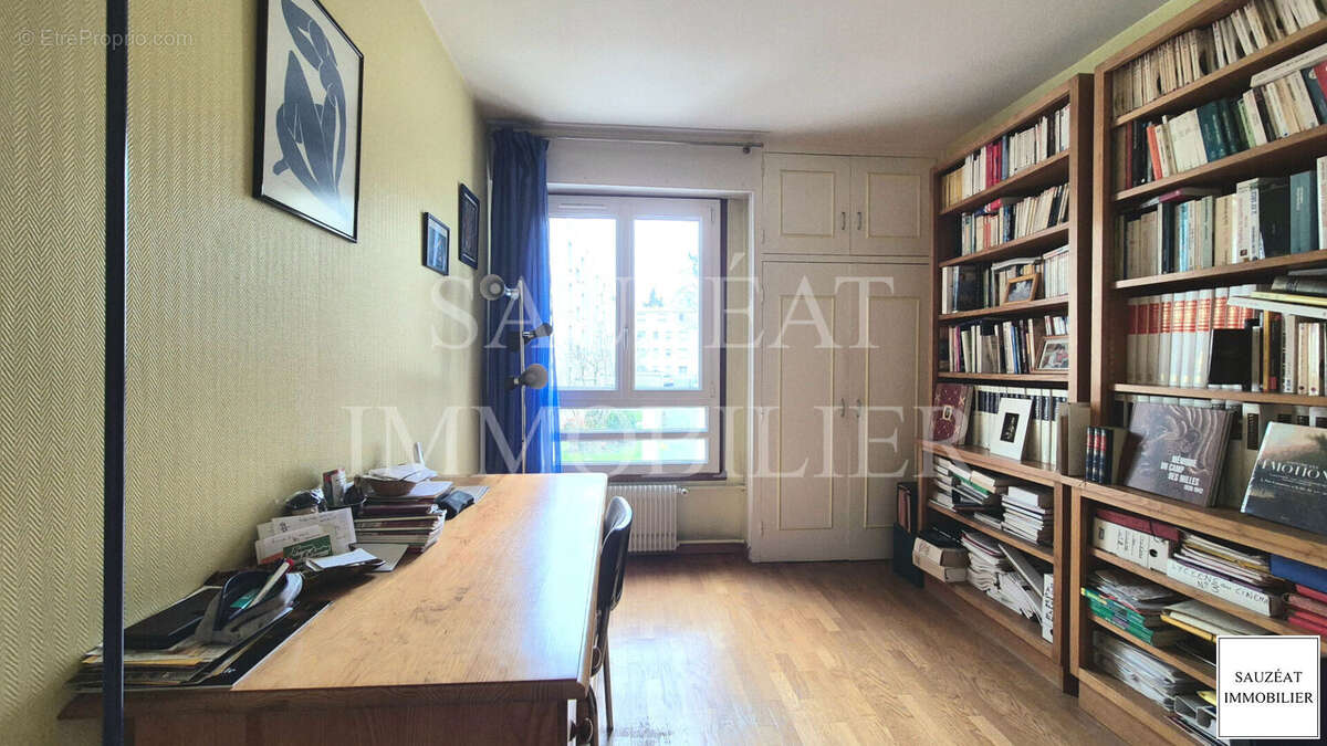 Appartement à BAGNEUX