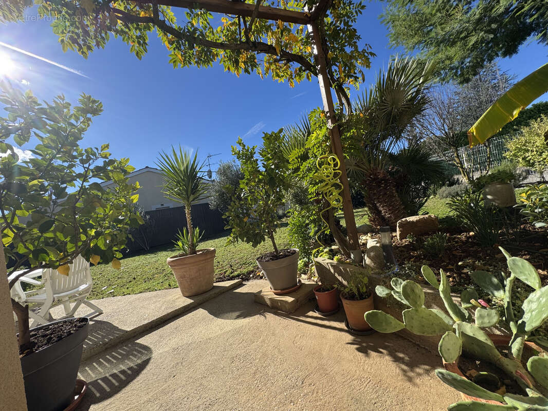 Maison à SAINT-MARCEL-LES-VALENCE