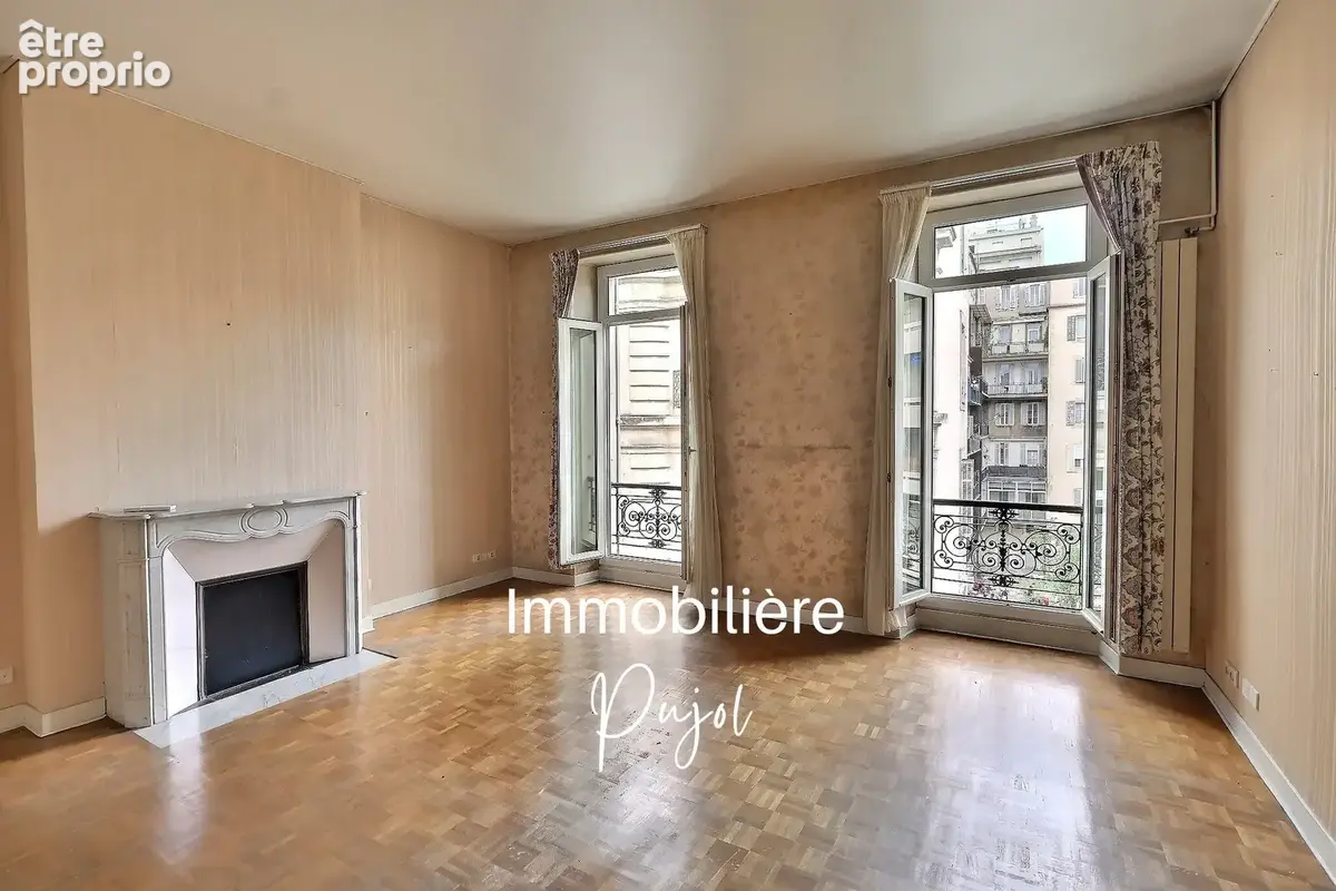 Marseille 8e   Périer   Appartement bourgeois T5 de 149 m2 au dernier étage avec ascenseur - photo 11