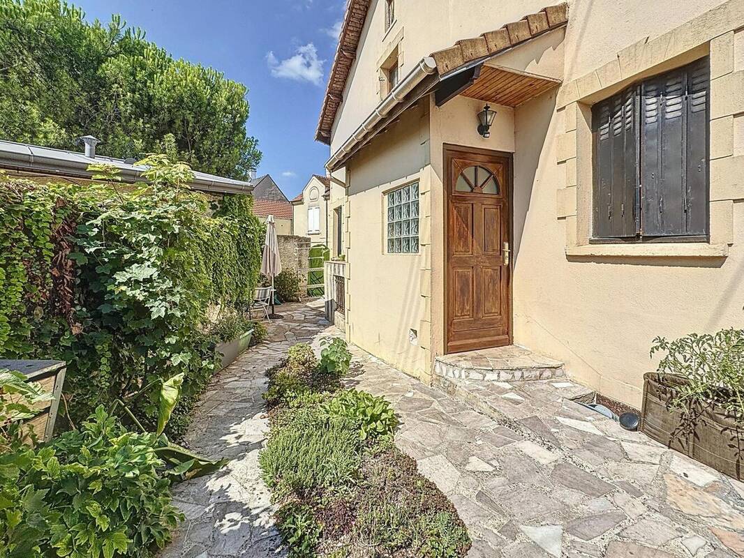 Photo 1 - Maison à CARRIERES-SUR-SEINE