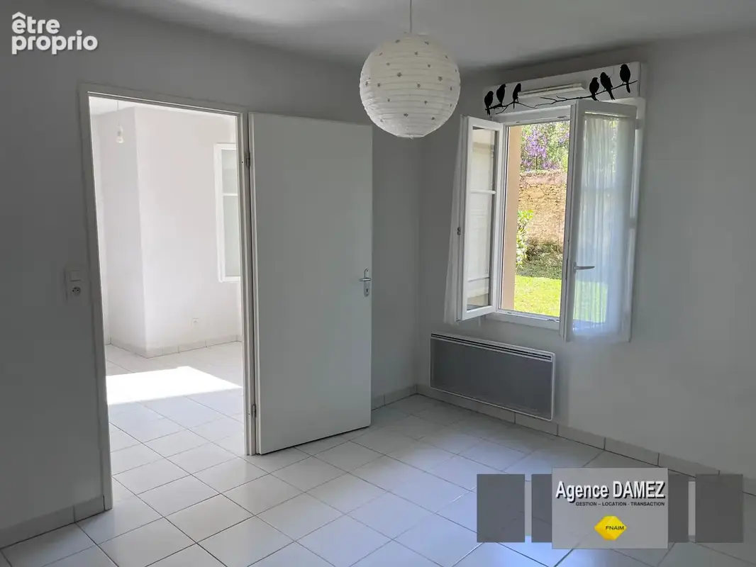 Appartement récent - 2 pièces - RDC - Résidence sécurisée - Dourdan centre - photo 4