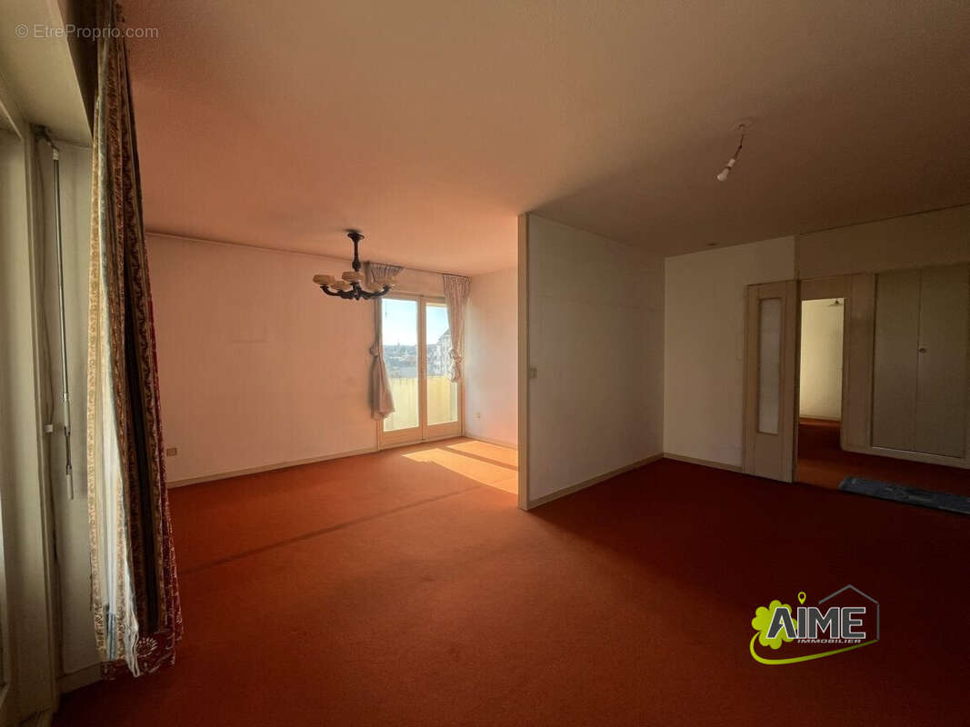 Salon-séjour pouvant être divisé - Appartement à FORBACH