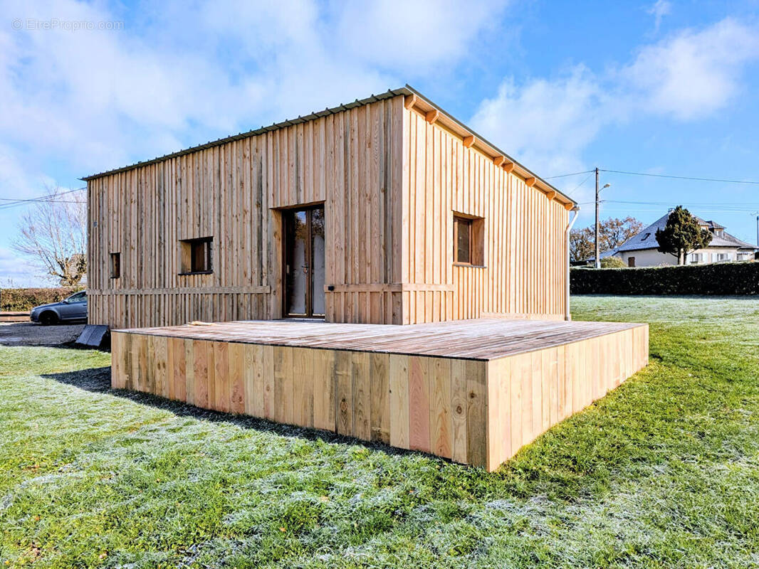 Maison à ROANNES-SAINT-MARY