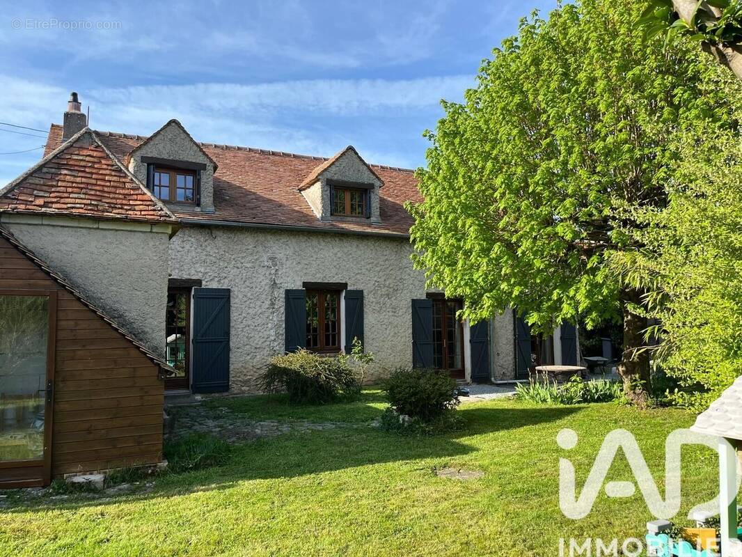Photo 1 - Maison à SALINS