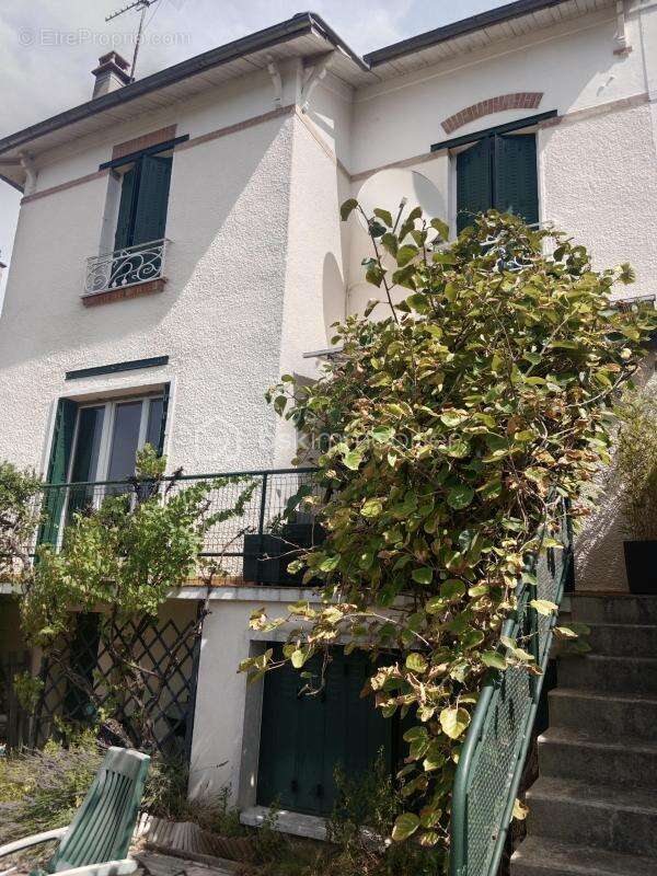 Maison à CROSNE