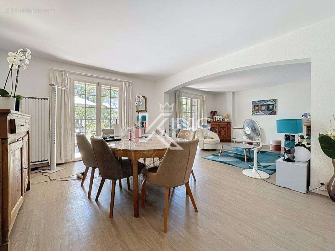 Maison à SAINT-RAPHAEL