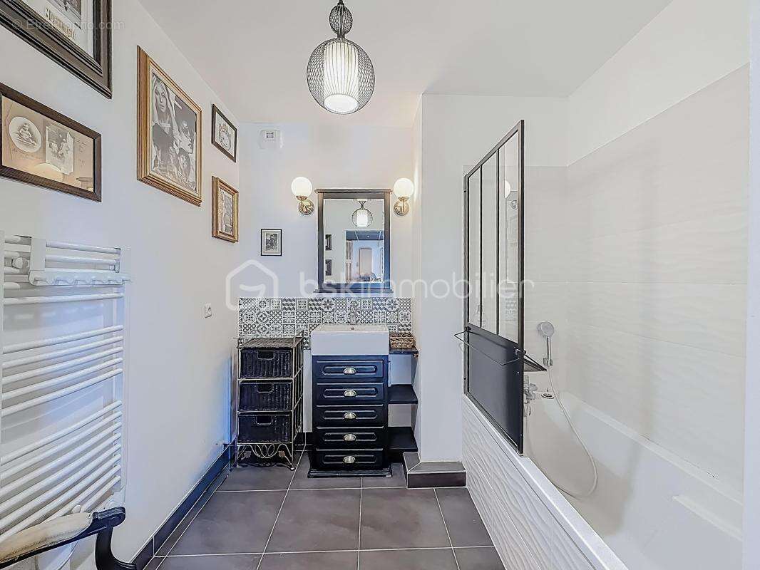 Appartement à LATTES