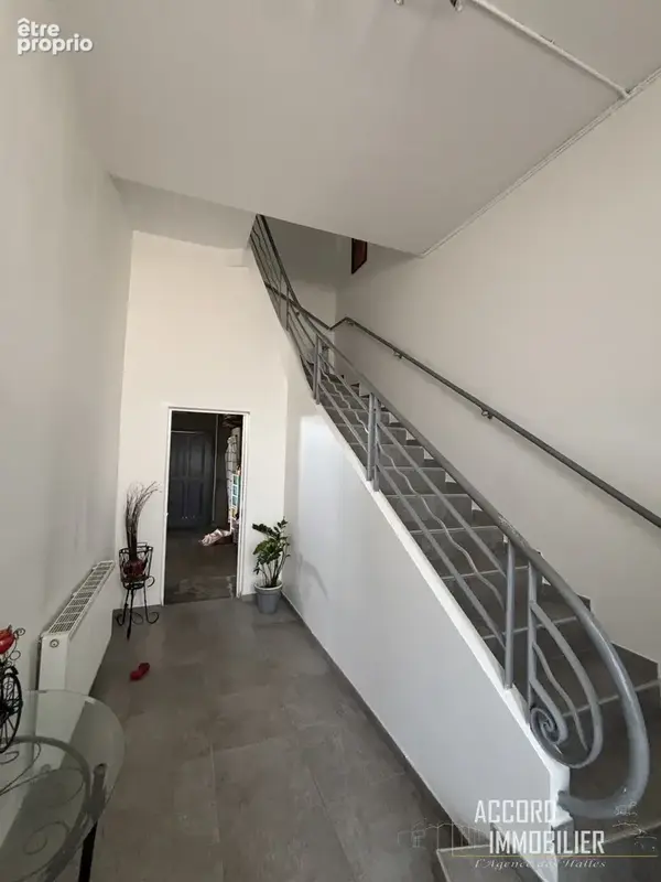 Maison de 110 rénovée en r+1 avec garage et terrasse - photo 12
