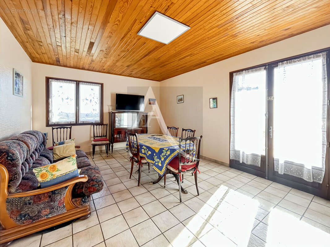 Maison à MASSELS