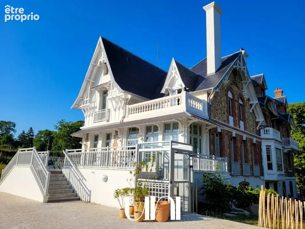 Villa de 780 m2 avec salle de réception, chambres d'hôtes - GRANVILLE - photo 8