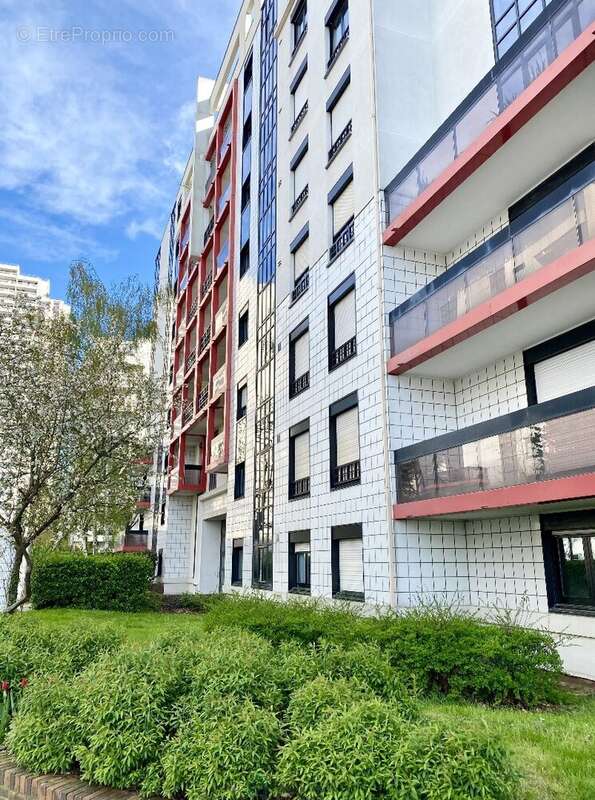 Appartement à ISSY-LES-MOULINEAUX