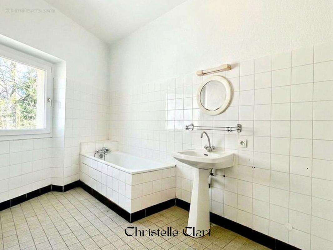 Maison de village 6 pièces 138 m2, située à  Villepinte - photo 7