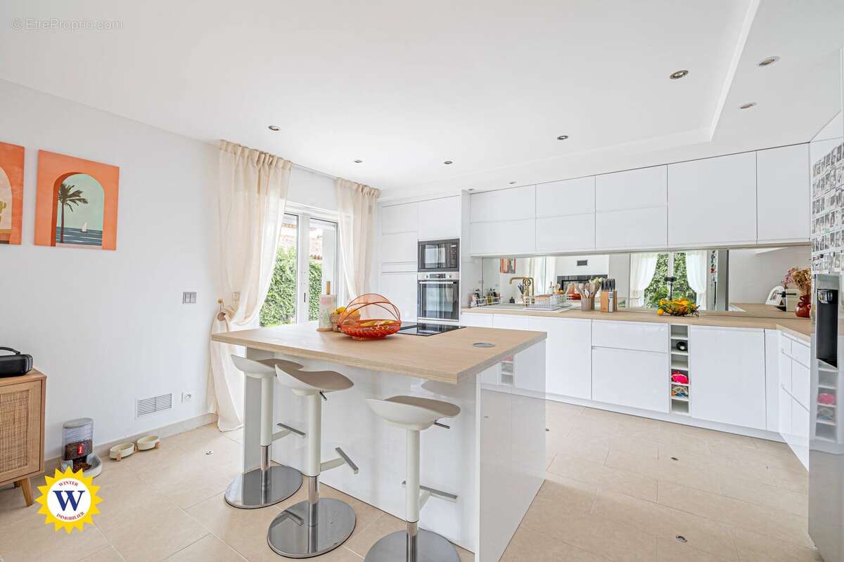 Maison à CAGNES-SUR-MER