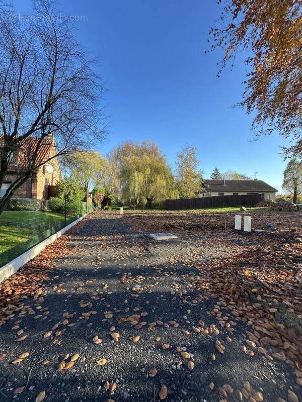 Terrain à ENNEVELIN