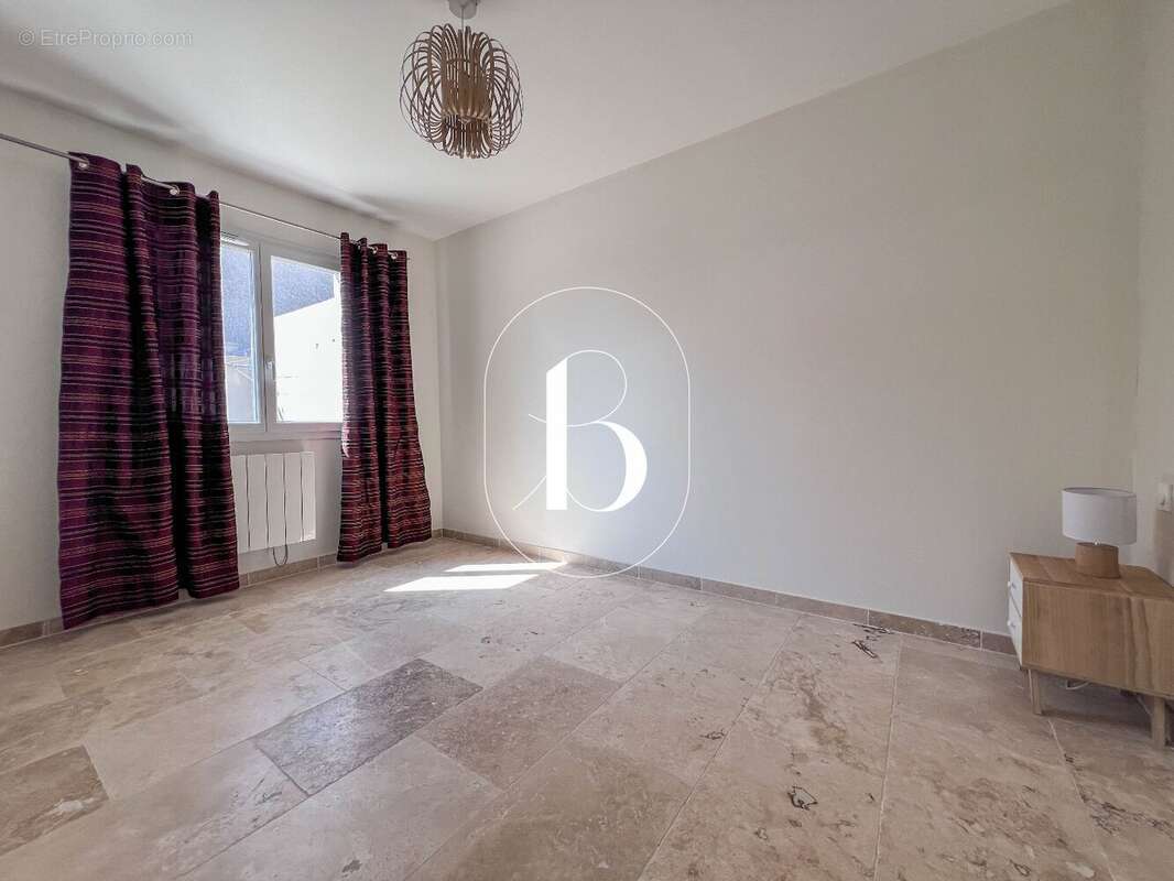 Maison à GOUDARGUES