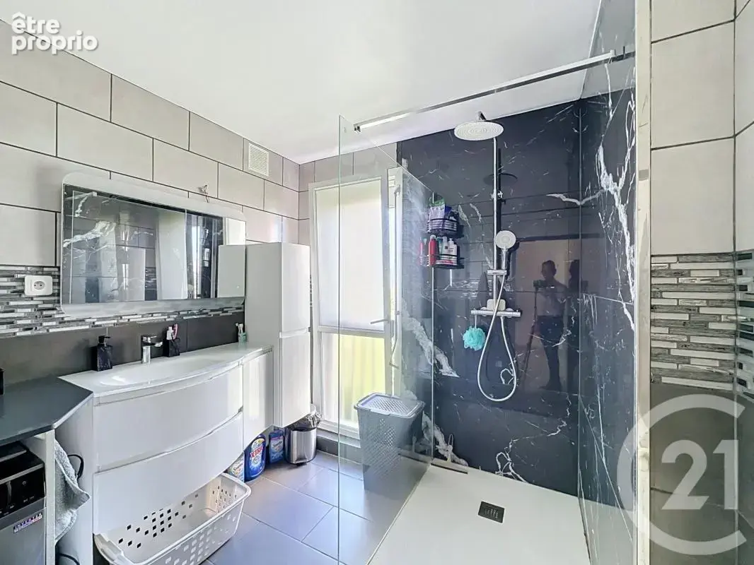 Appartement 4 pièces 76 m² à vendre à Saint-Fons (69190) - photo 21