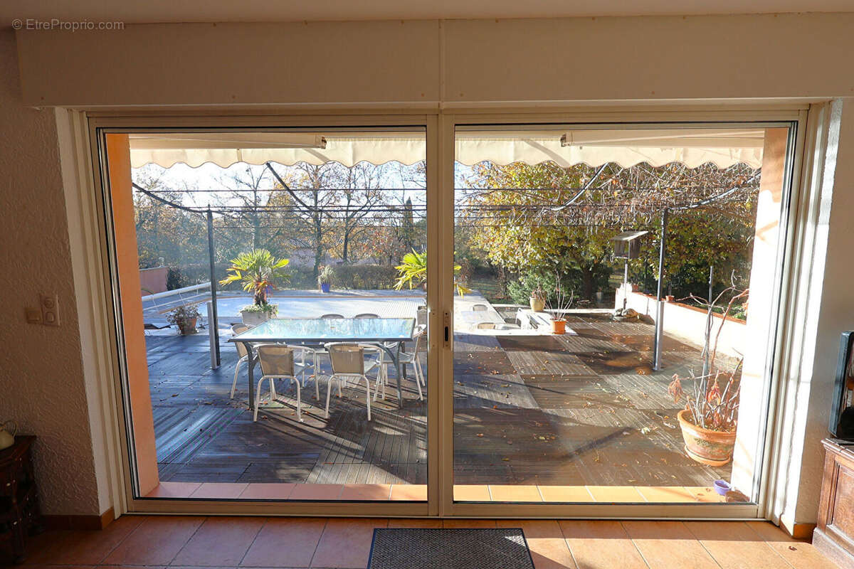 Maison à SAINT-CEZAIRE-SUR-SIAGNE