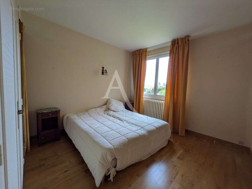 Maison à CHOUZY-SUR-CISSE