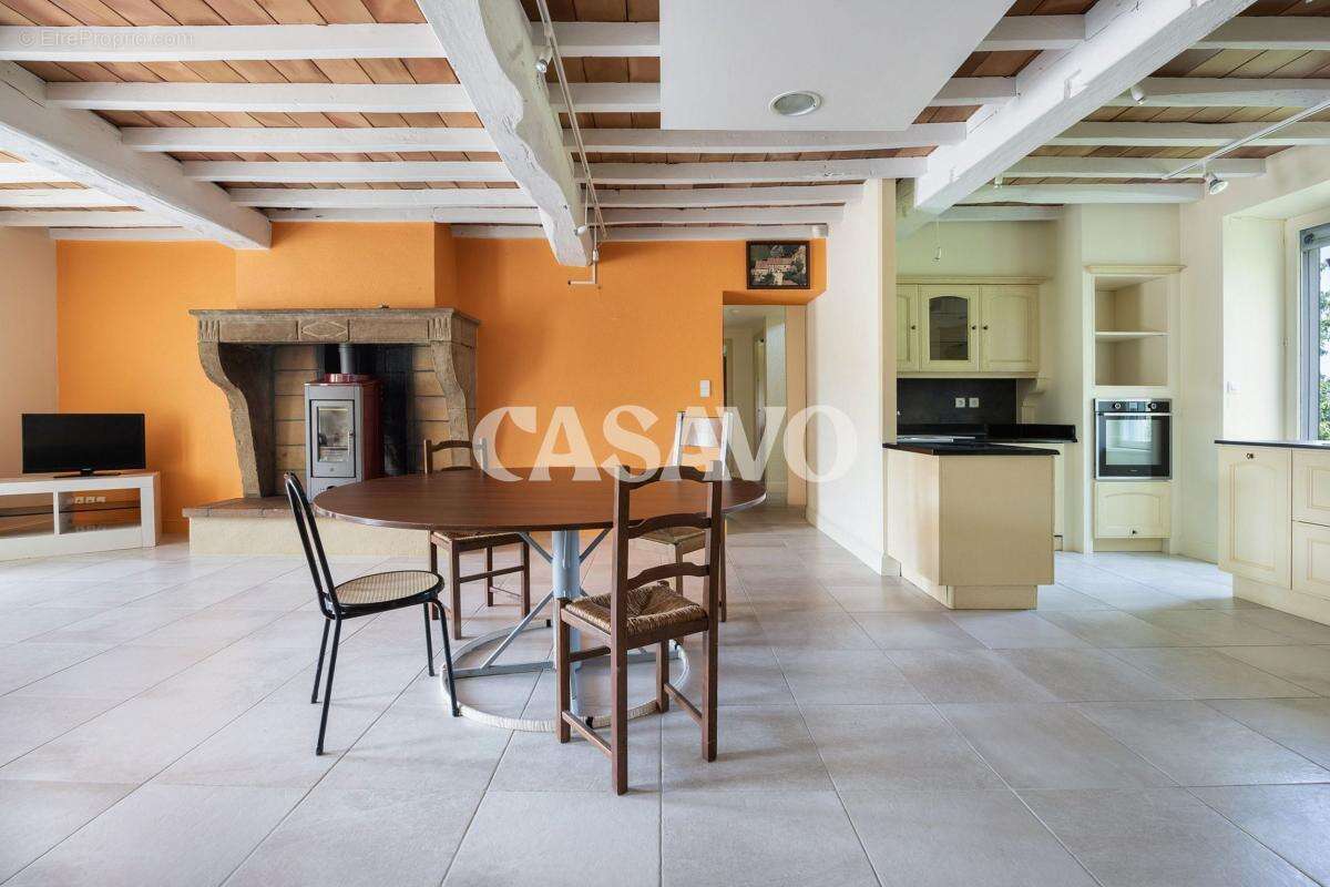 Maison à REVEL-TOURDAN