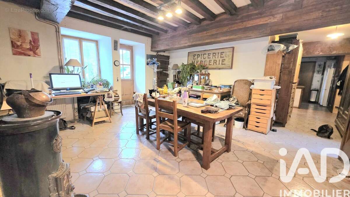 Photo 2 - Maison à CHATEAUVILLAIN